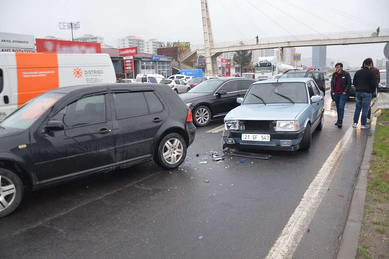 Diyarbakır'da yine aynı yer yine kaza: 1 yaralı Diyarbakır'da yine aynı yer yine kaza: 1 yaralı